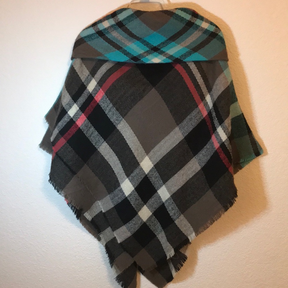 Perfect Fall Poncho - Picture 3 of 5